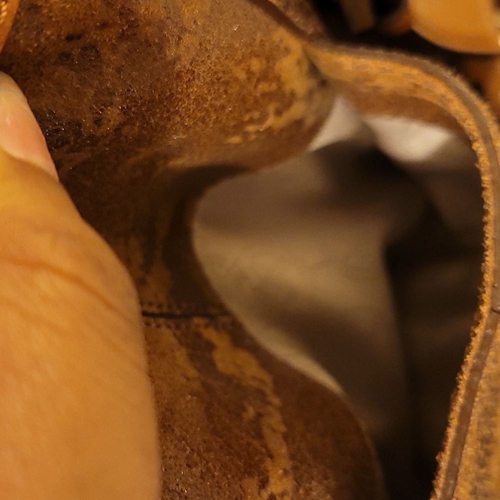 Authentic. Vintage. MICHAEL Michael Kors Brown Distressed Leather Bag - Picture 7 of 14
